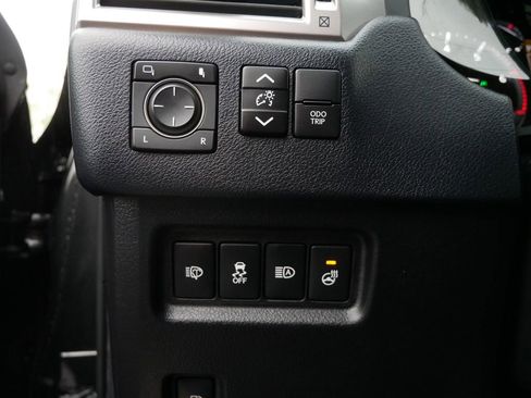 Certified 2023 Lexus GX 460 Premium w/ Premium Plus Package AWD/4WD image 19