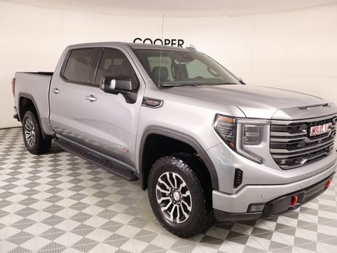 Used 2023 GMC Sierra 1500 AT4 w/ AT4 Premium Package AWD/4WD image 1