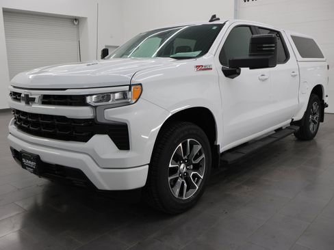 Used 2023 Chevrolet Silverado 1500 RST AWD/4WD image 6