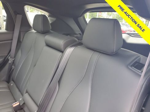 Used 2025 Acura RDX SH-AWD image 13