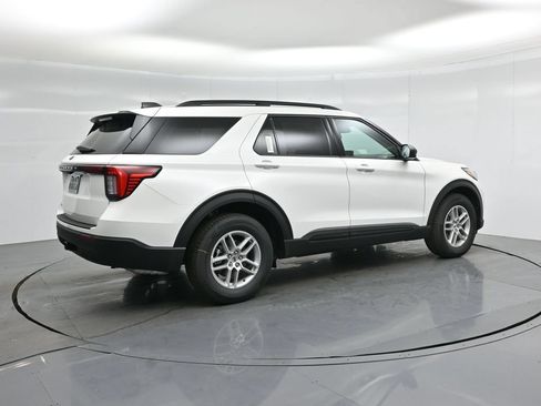 New 2026 Ford Explorer Active RWD image 29