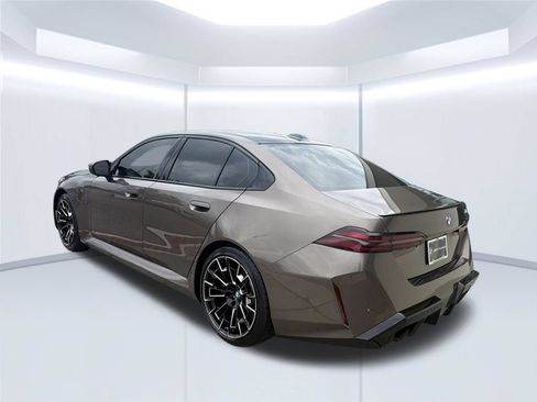 Used 2027 BMW M5 w/ Executive Package AWD/4WD image 4