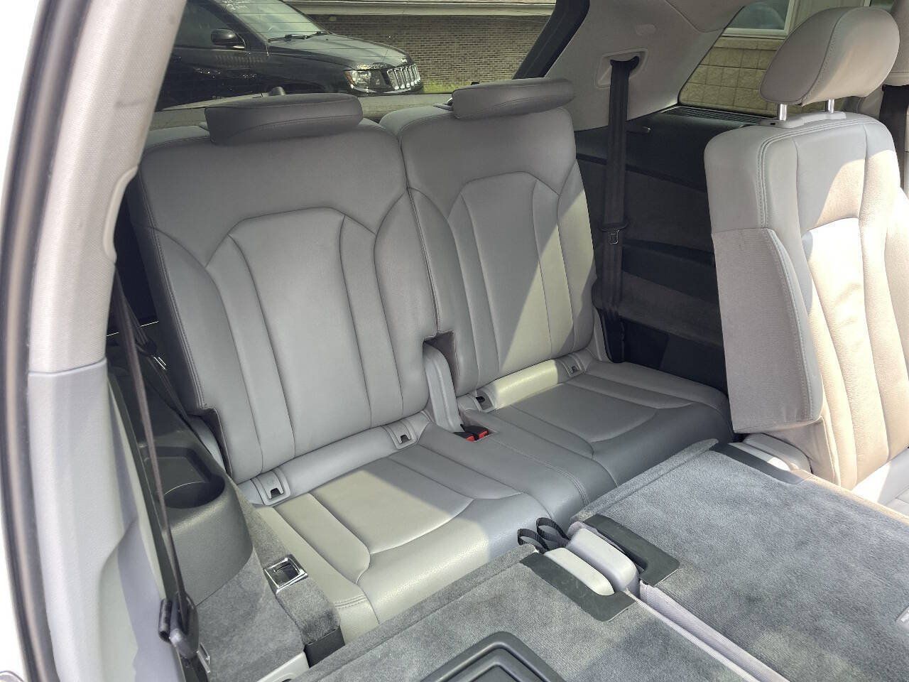 Used 2019 Audi Q7 3.0T Premium Plus AWD/4WD image 35