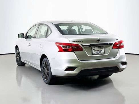 Used 2017 Nissan Sentra SV image 5