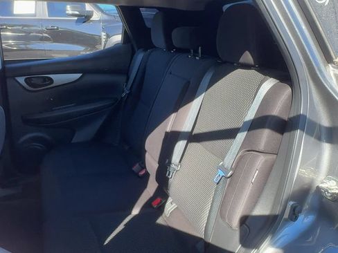 Used 2022 Nissan Rogue Sport S FWD image 12
