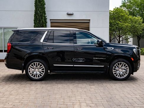 Used 2023 GMC Yukon Denali AWD/4WD image 11