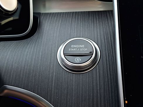 New 2026 Mercedes-Benz C 43 AMG 4MATIC Sedan image 17