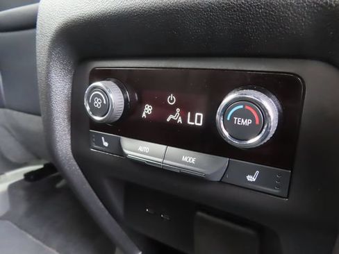 Used 2026 Chevrolet Traverse RS AWD/4WD image 50