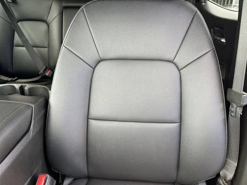 Used 2023 Chevrolet Colorado LT w/ LT Convenience Package III AWD/4WD image 21