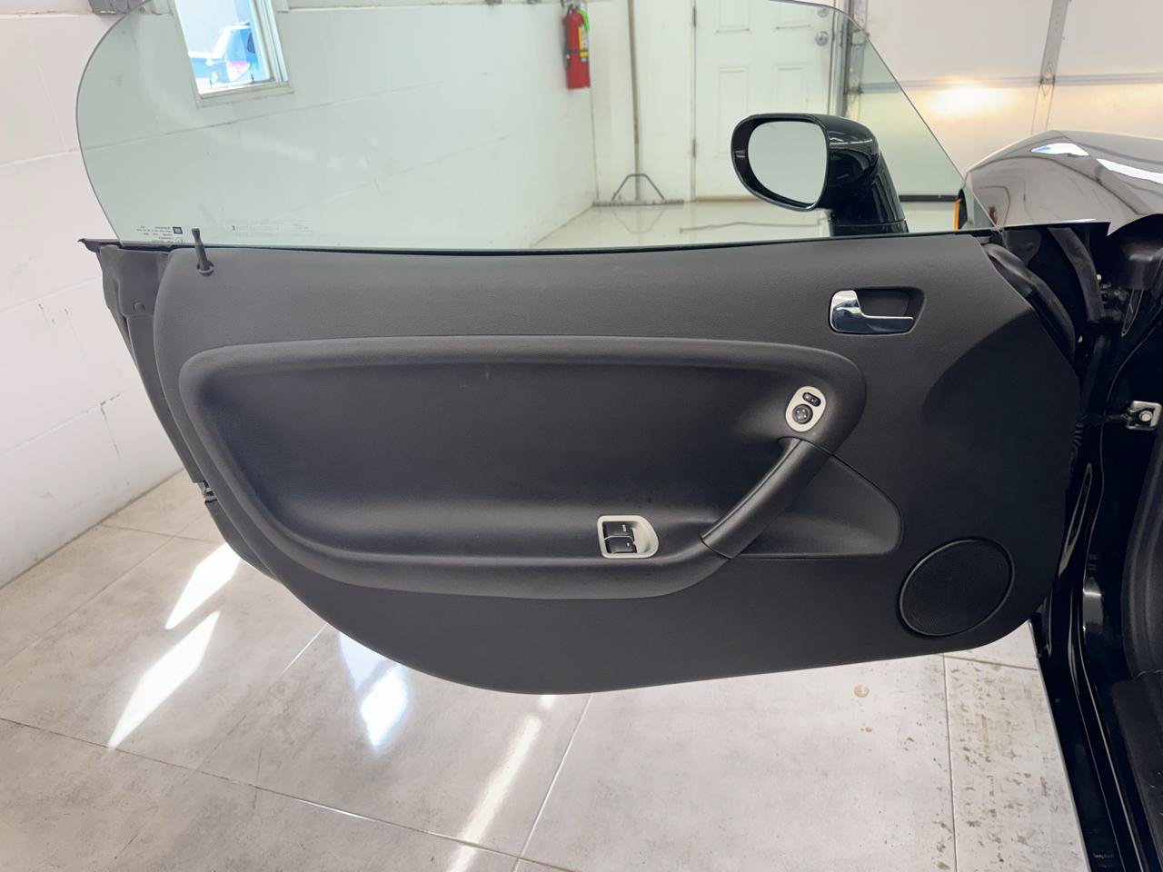 Used 2006 Pontiac Solstice Convertible w/ Premium Package RWD image 10