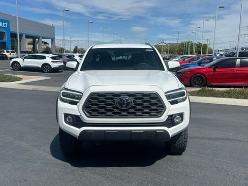 Used 2023 Toyota Tacoma TRD Off-Road w/ Technology Package AWD/4WD image 29