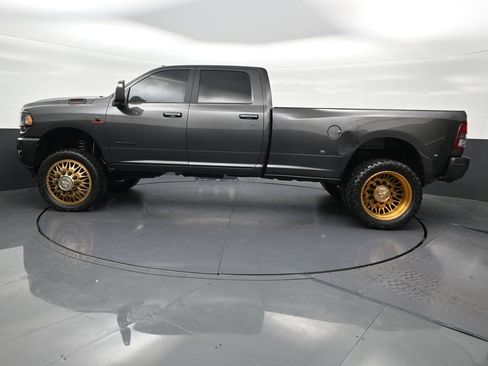 Used 2024 RAM 3500 Big Horn w/ Night Edition AWD/4WD image 2
