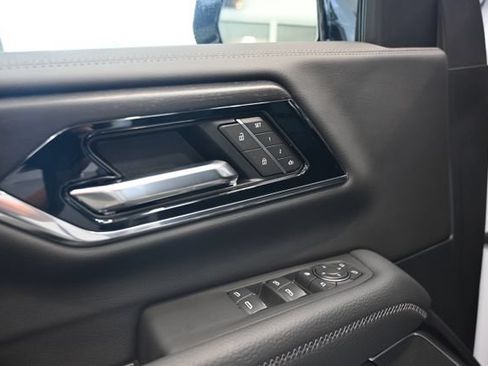 New 2026 GMC Yukon Denali w/ Denali Reserve Package AWD/4WD image 30