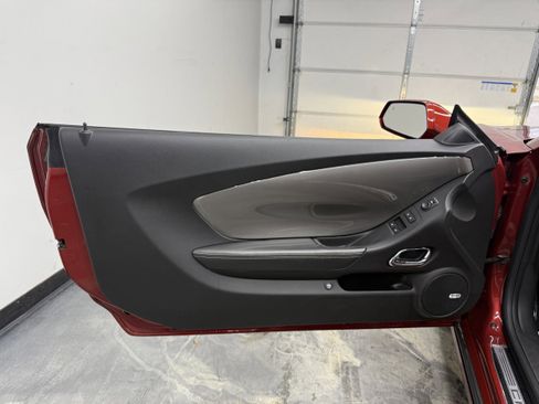 Used 2014 Chevrolet Camaro SS image 10
