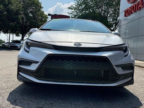 Certified 2025 Toyota Corolla SE FWD image 8