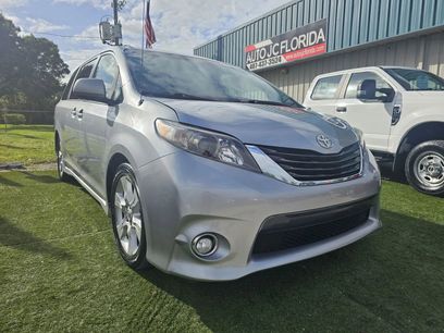 Used 2011 Toyota Sienna SE