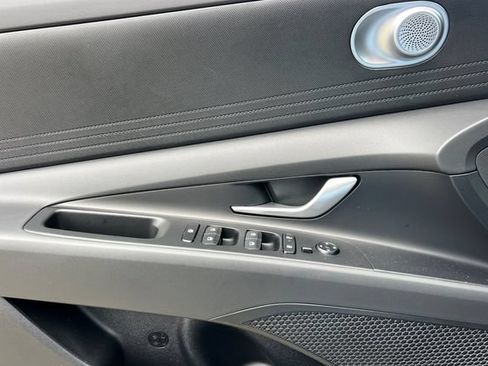 New 2026 Hyundai Elantra SE FWD image 10