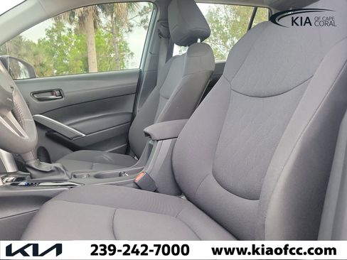 Used 2024 Toyota Corolla Cross LE w/ Moonroof Package AWD/4WD image 25