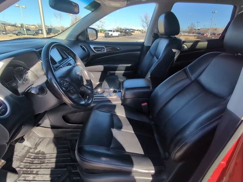 Used 2014 Nissan Pathfinder SL w/ SL Premium Package image 13