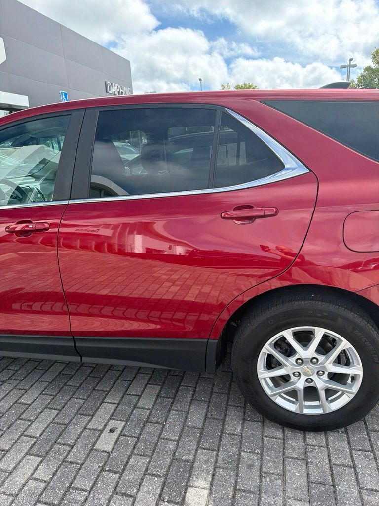Used 2024 Chevrolet Equinox LT FWD image 15