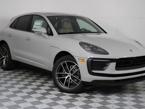 New 2026 Porsche Macan image 9