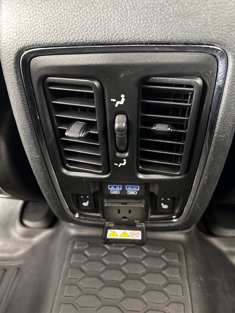 Used 2017 Jeep Grand Cherokee Limited AWD/4WD image 18