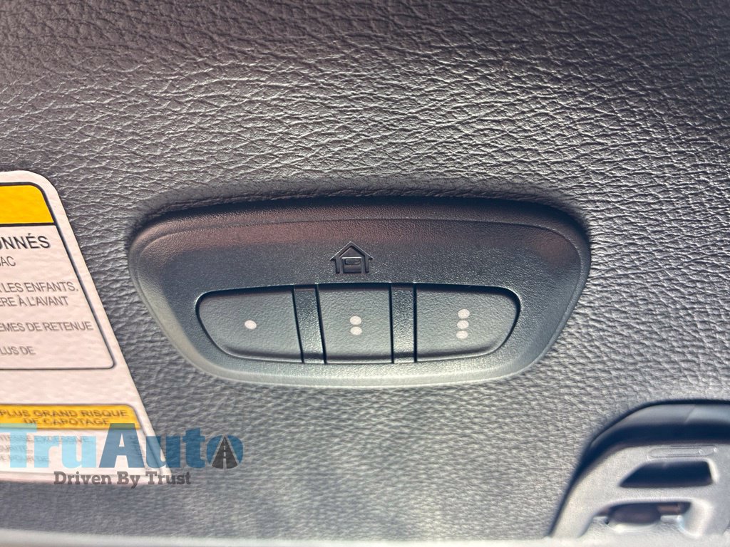 Used 2022 Jeep Wrangler Unlimited Sahara w/ Cold Weather Group AWD/4WD image 37