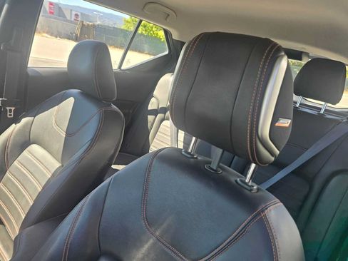 Used 2020 Nissan Kicks SR w/ SR Premium Package FWD image 22