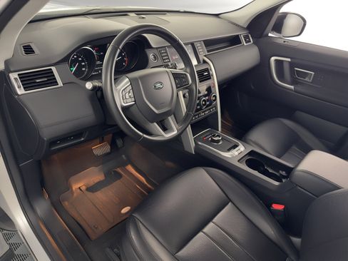 Used 2019 Land Rover Discovery Sport HSE image 4