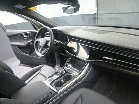 Certified 2025 Audi Q7 2.0T Premium Plus w/ Premium Plus Package image 12