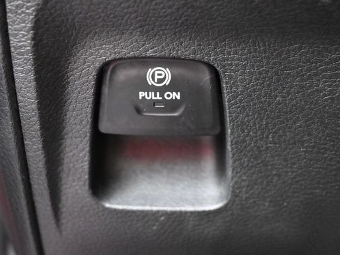 Used 2024 RAM 1500 Laramie RWD image 22