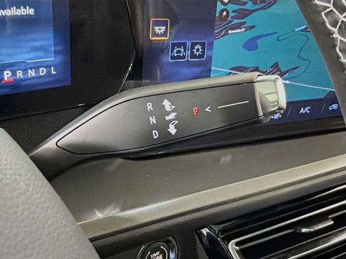 New 2026 Chevrolet Traverse LT w/ Sun and Wheel Package image 17