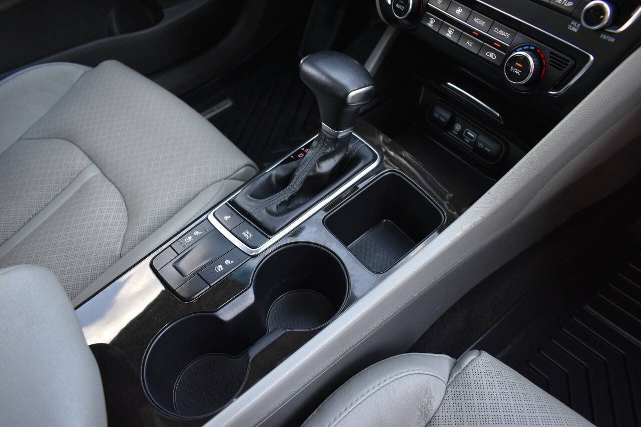 Used 2016 Kia Optima EX w/ Premium Package FWD image 26