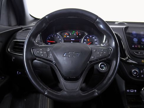 Used 2022 Chevrolet Equinox RS w/ Infotainment Package FWD image 27