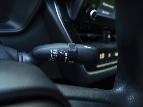 Used 2022 Toyota Corolla LE FWD image 24