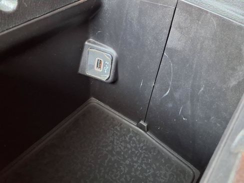 Used 2021 Jeep Wrangler Sport AWD/4WD image 16
