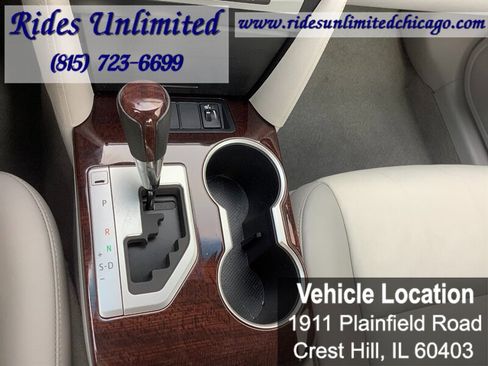 Used 2012 Toyota Camry XLE w/ Leather Pkg FWD image 19