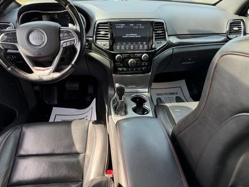 Used 2020 Jeep Grand Cherokee Trailhawk w/ Trailhawk Luxury Group AWD/4WD image 12