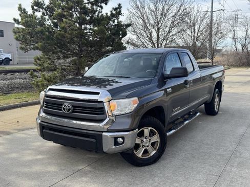 Used 2015 Toyota Tundra SR5 image 1