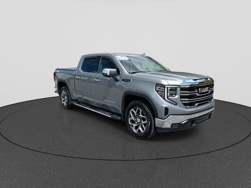 Used 2023 GMC Sierra 1500 SLT w/ SLT Premium Package AWD/4WD image 2