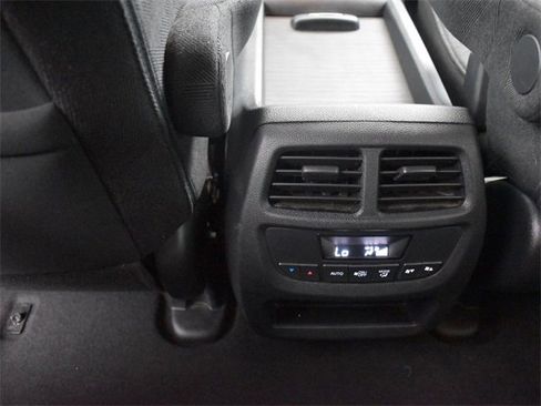 Used 2022 Honda Pilot Sport image 17