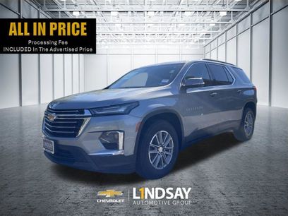 Used 2023 Chevrolet Traverse LT