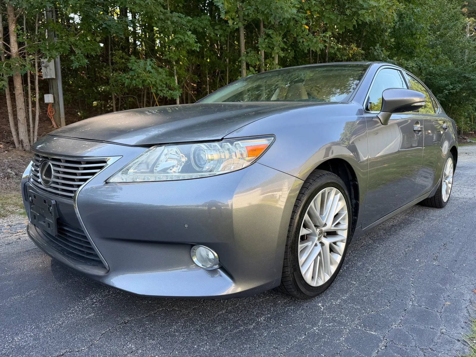 Used 2013 Lexus ES 350 w/ Luxury Pkg FWD image 1