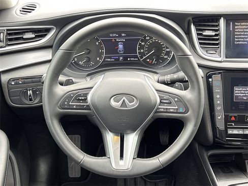 Certified 2025 INFINITI QX50 Luxe image 20