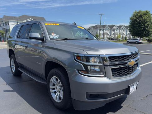 Used 2020 Chevrolet Tahoe LS w/ Enhanced Driver Alert Package AWD/4WD image 3