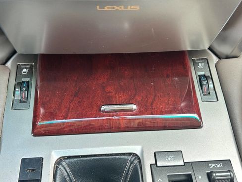 Used 2011 Lexus GX 460 Premium image 28