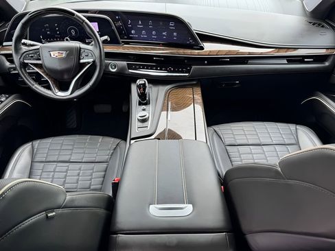 Certified 2024 Cadillac Escalade Sport Platinum AWD/4WD image 27