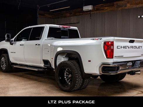 Used 2025 Chevrolet Silverado 3500 LTZ w/ LTZ Plus Package image 6