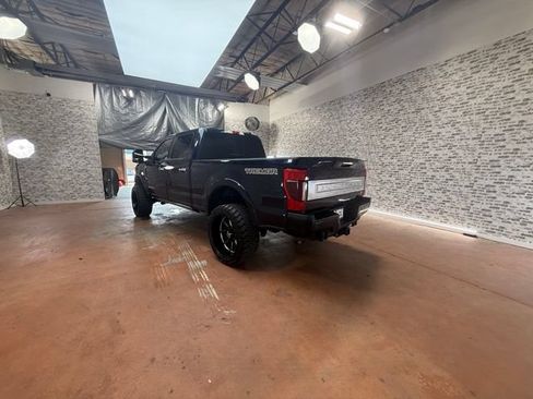 Used 2022 Ford F350 Platinum w/ Tremor Off-Road Package AWD/4WD image 5