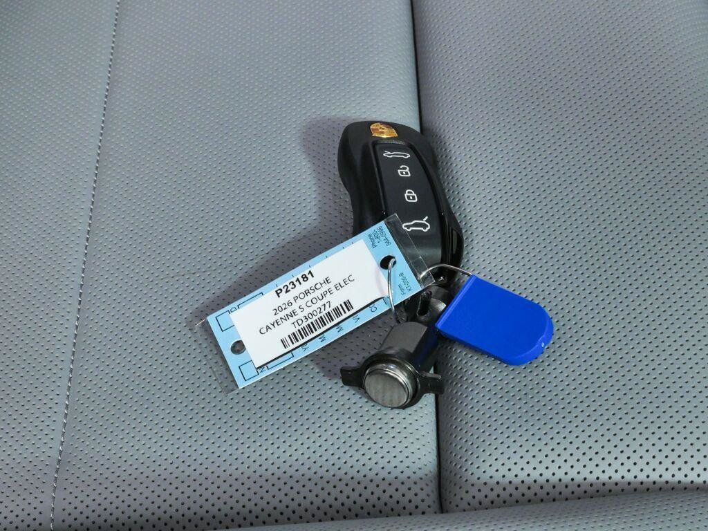 New 2026 Porsche Cayenne S AWD/4WD image 42